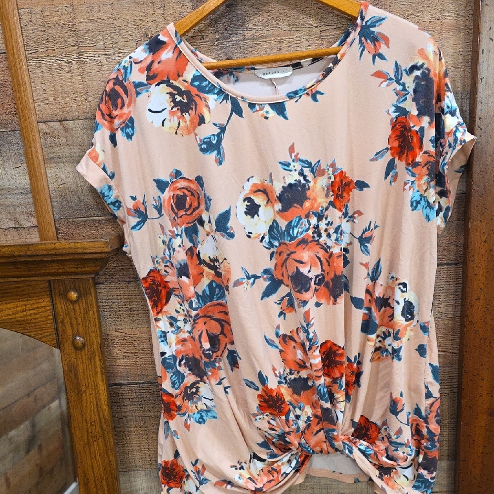 Reborn Coral and Navy Floral Short Sleeve Tee